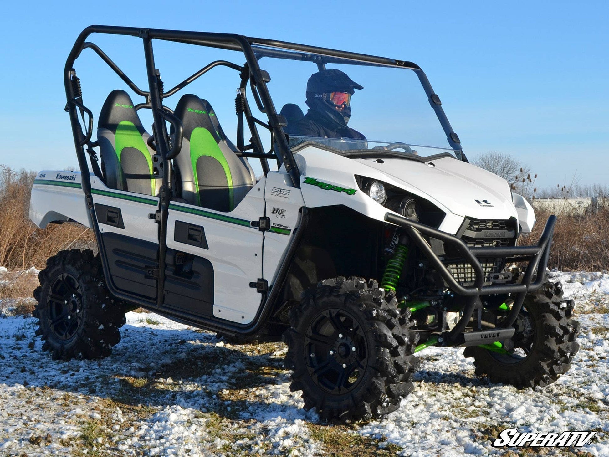 https://media.superatv.com/media/catalog/product/k/a/kawasaki-teryx-750-800-scratch-resistant-full-windshield-05.jpg