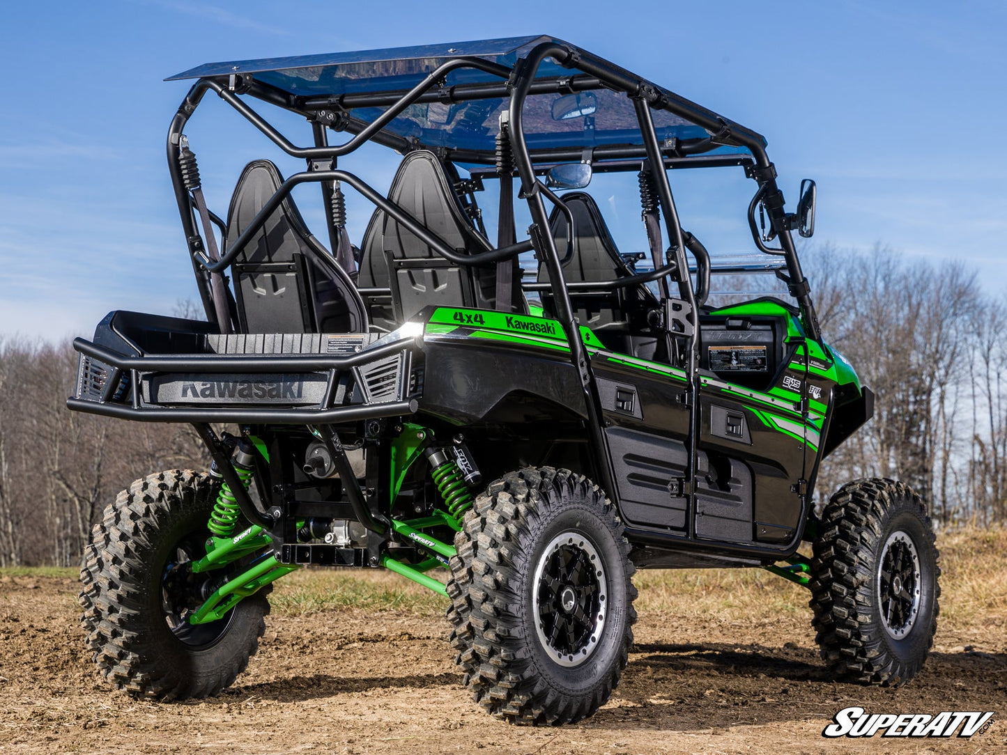 https://media.superatv.com/media/catalog/product/k/a/kawasaki-teryx4-6-lift-kit-green_09_1.jpg?optimize=high&fit=bounds&height=&width=3840&quality=85&auto=webp&format=pjpg