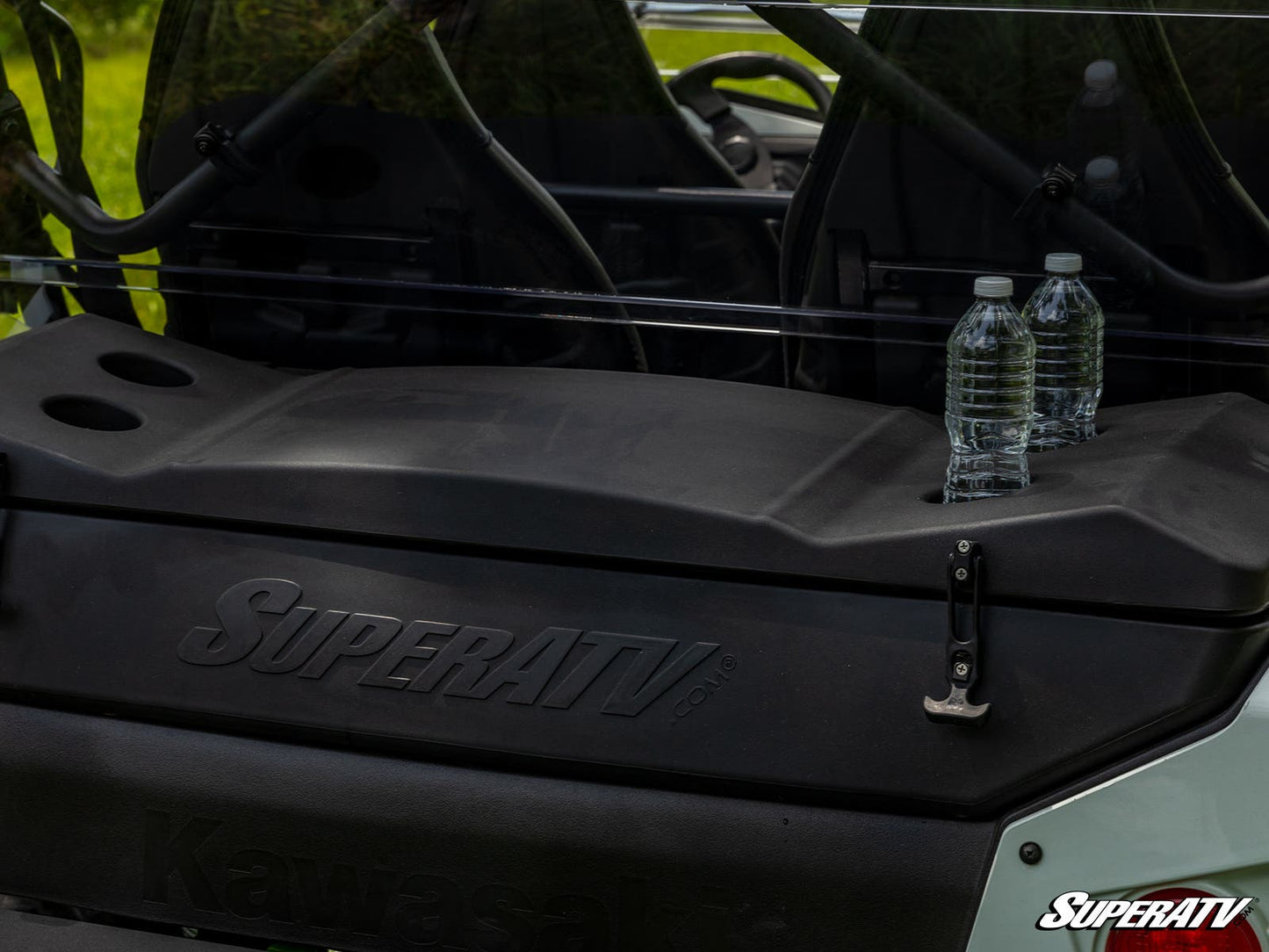 https://media.superatv.com/media/catalog/product/k/a/kawasaki-teryx4-rear-cargo-box-6.jpg