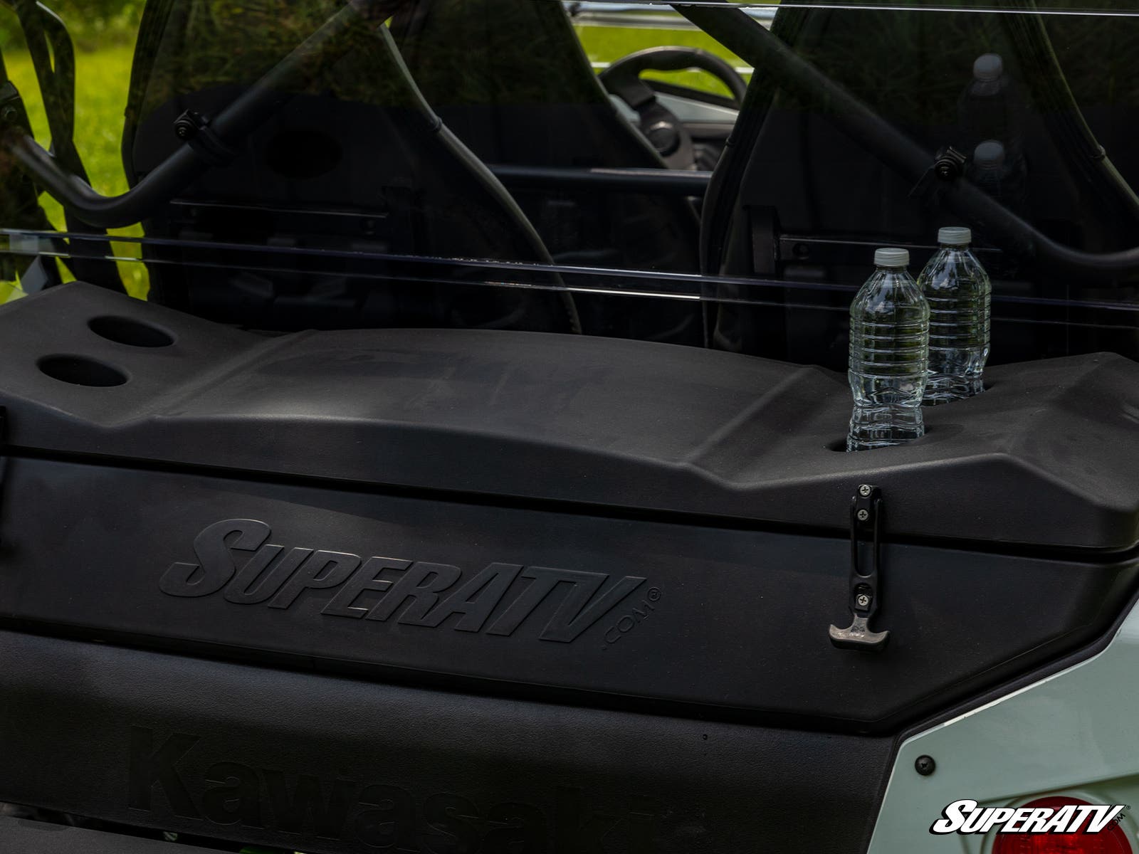 https://media.superatv.com/media/catalog/product/k/a/kawasaki-teryx4-rear-cargo-box-6.jpg