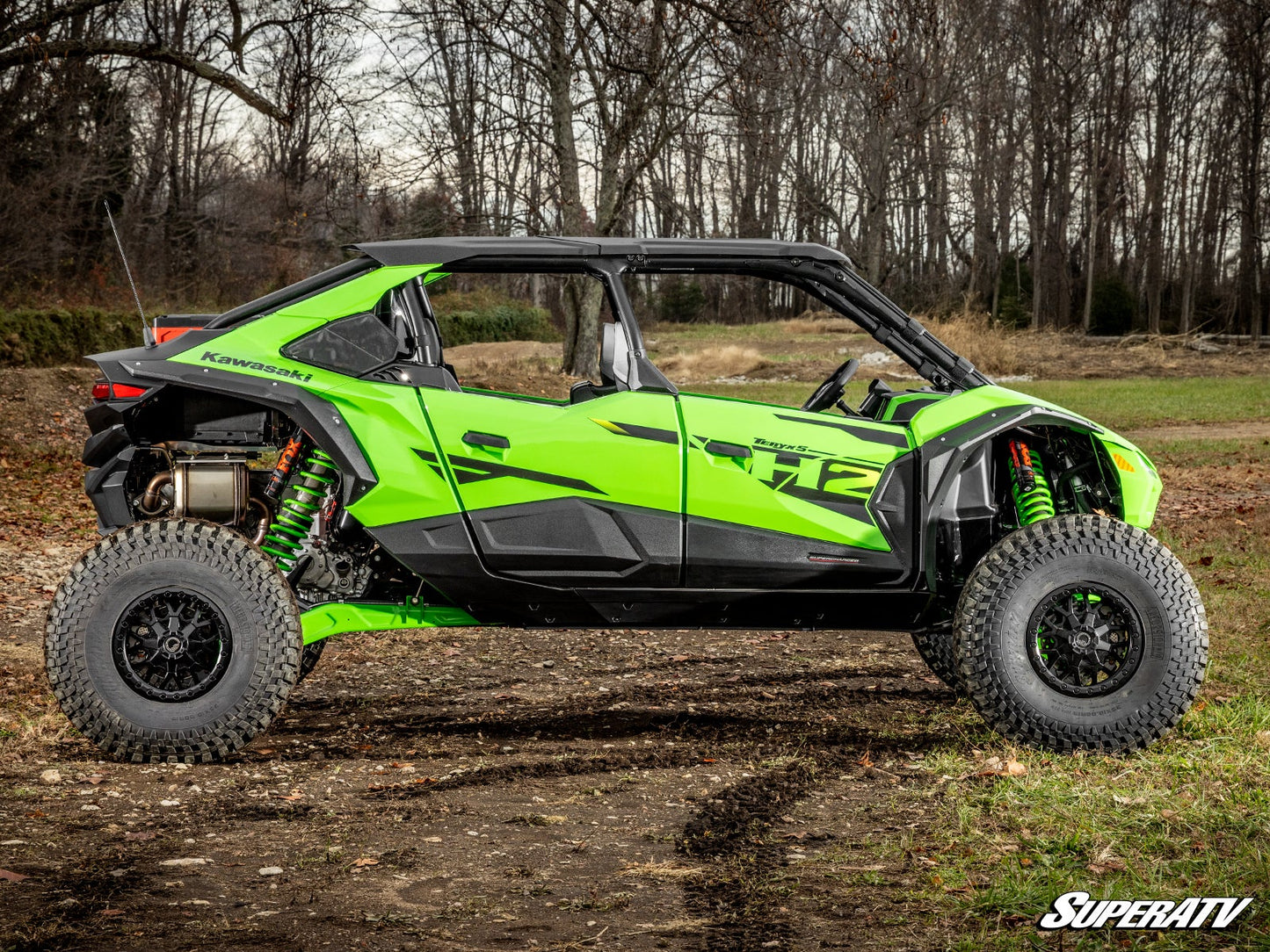 https://media.superatv.com/media/catalog/product/k/a/kawasaki_h2_milwaukee_packout_mount_07.jpg?optimize=high&fit=bounds&height=&width=3840&quality=85&auto=webp&format=pjpg