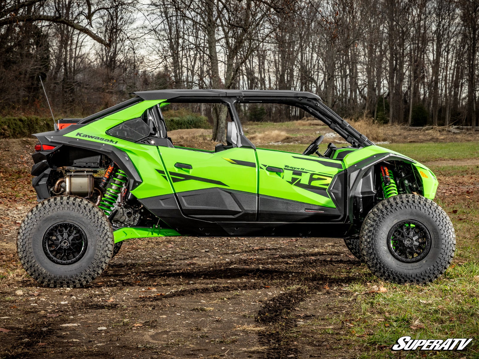 https://media.superatv.com/media/catalog/product/k/a/kawasaki_h2_milwaukee_packout_mount_07.jpg?optimize=high&fit=bounds&height=&width=3840&quality=85&auto=webp&format=pjpg