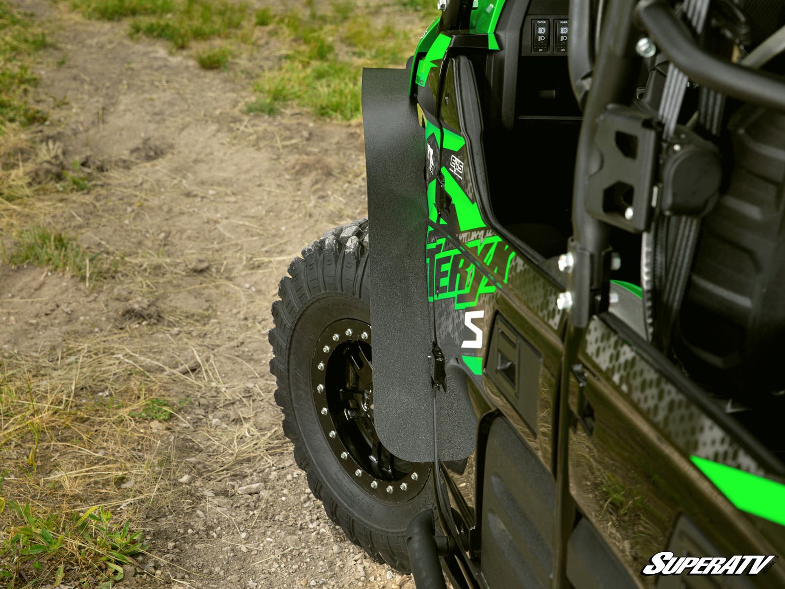 https://media.superatv.com/media/catalog/product/k/a/kawasaki_teryx_800_fender_flares_5_2.jpg