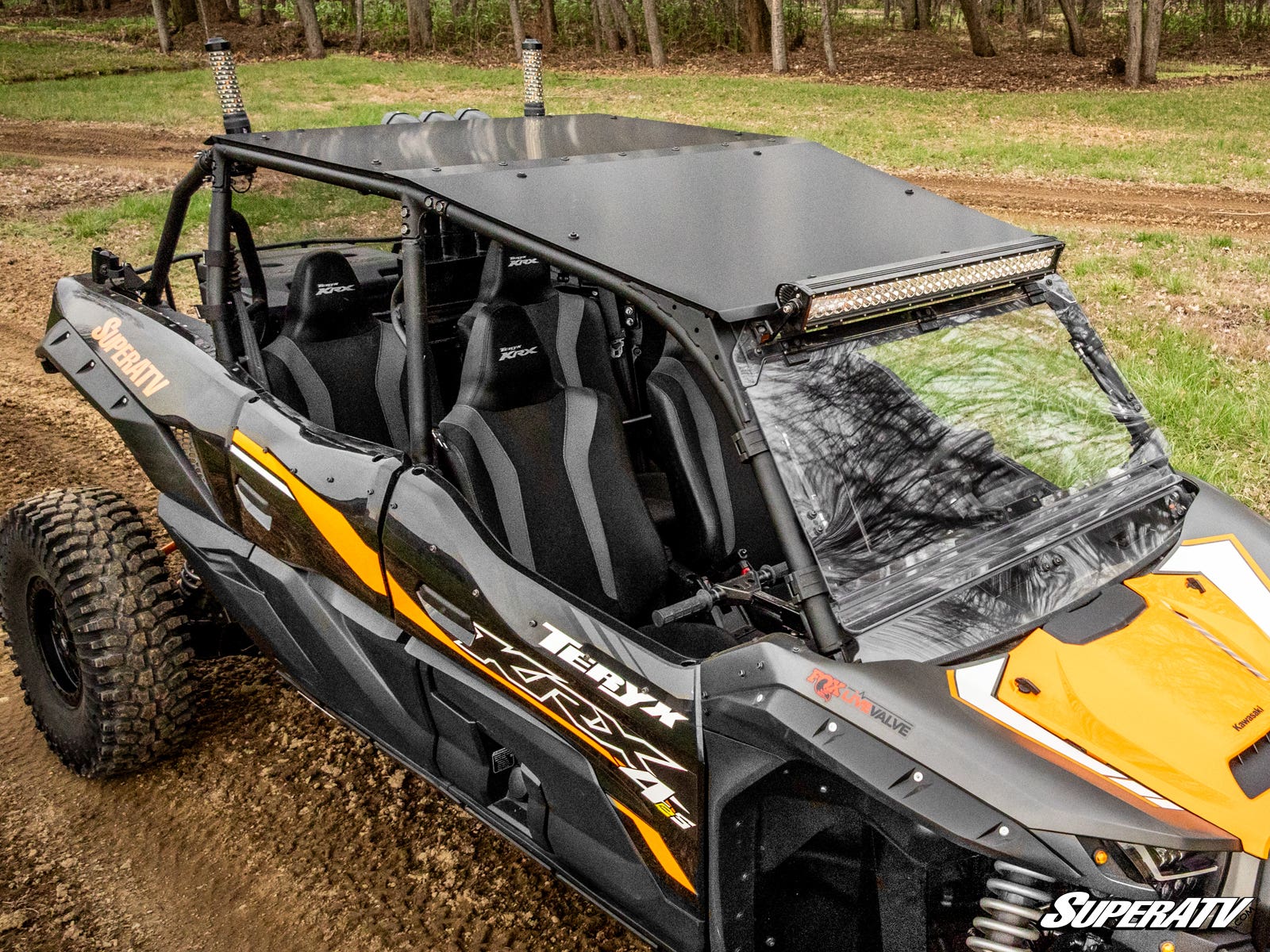 https://media.superatv.com/media/catalog/product/k/a/kawasaki_teryx_krx4_aluminum_roof_08a.jpg