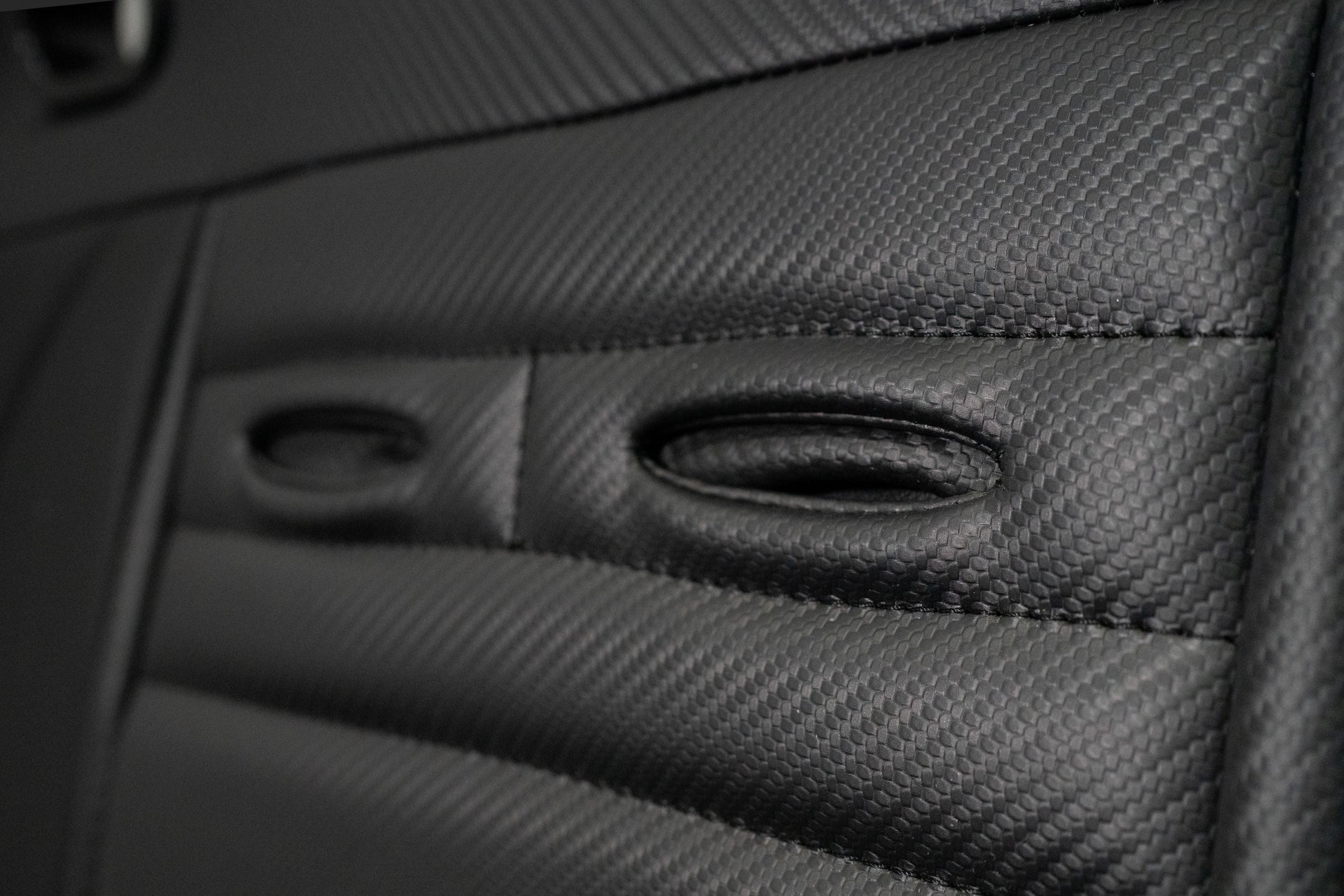 https://cdn.shopify.com/s/files/1/0366/5541/files/krxrearbenchdetail4_1.jpg?v=1750878623