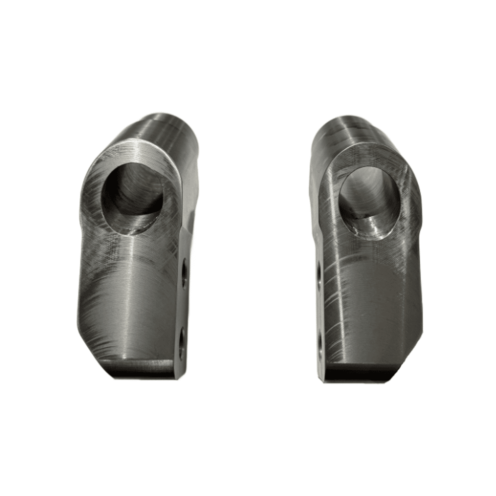 https://cdn.shopify.com/s/files/1/0682/5603/9143/products/maverick-r-bungs4.png?v=1710121583