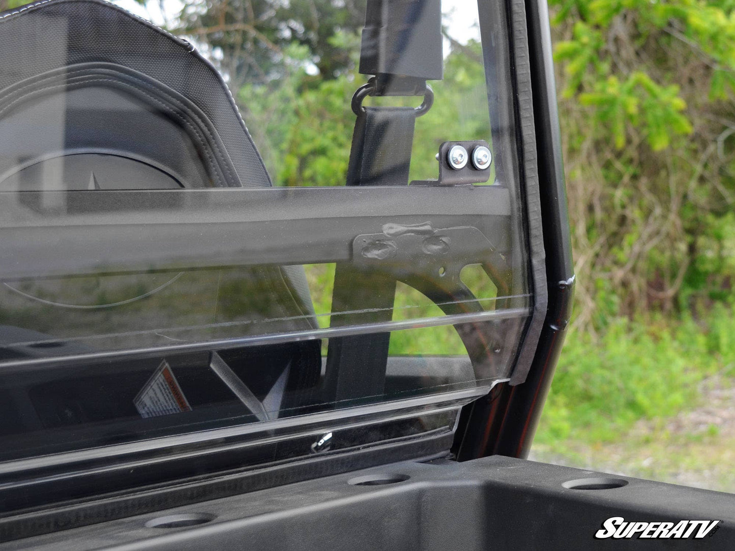 https://media.superatv.com/media/catalog/product/p/o/polaris-general-rear-windshield-05.jpg