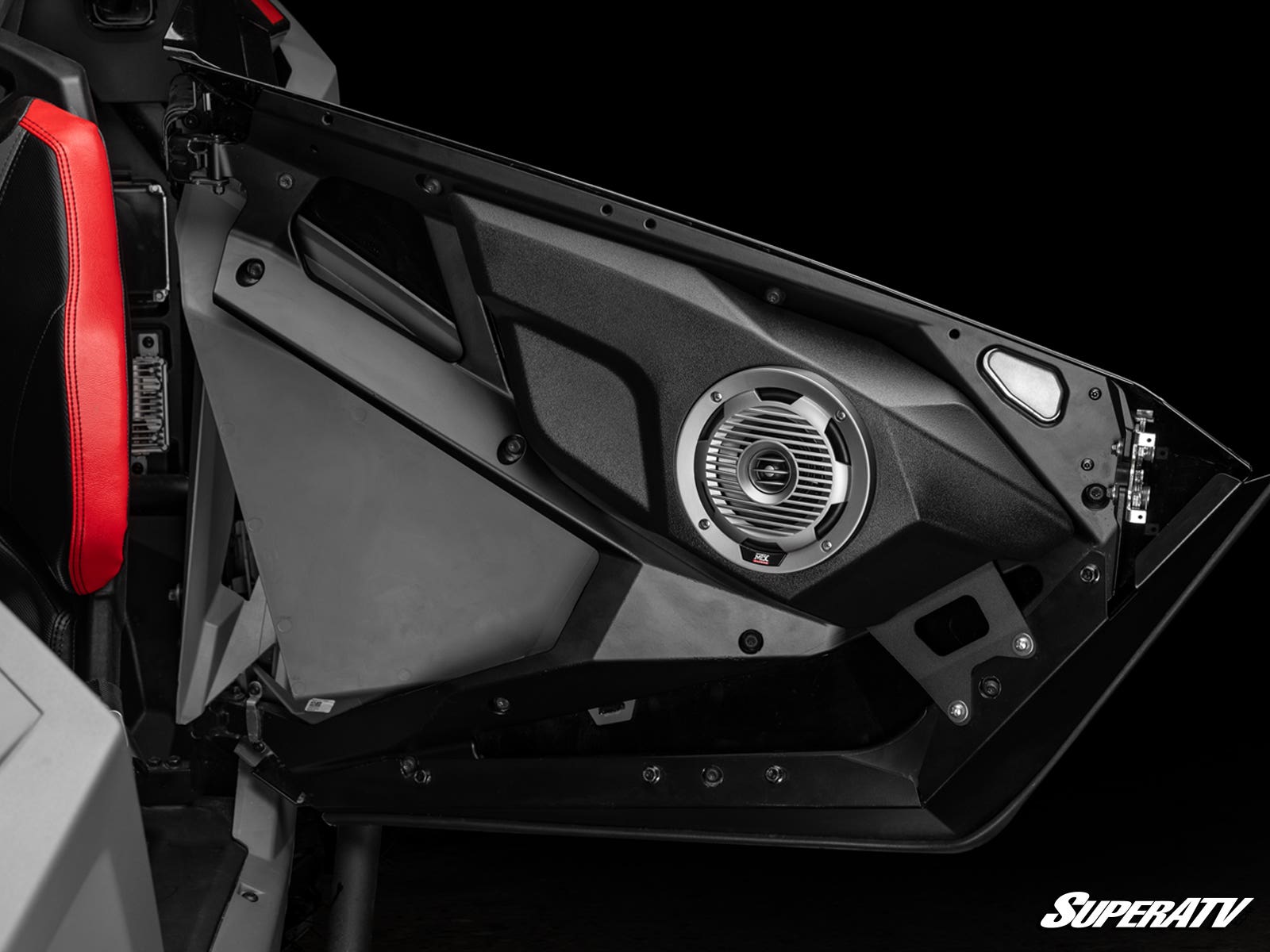 https://media.superatv.com/media/catalog/product/p/o/polaris-pro-xp-door-speaker-pod_06_1.jpg?optimize=high&fit=bounds&height=&width=3840