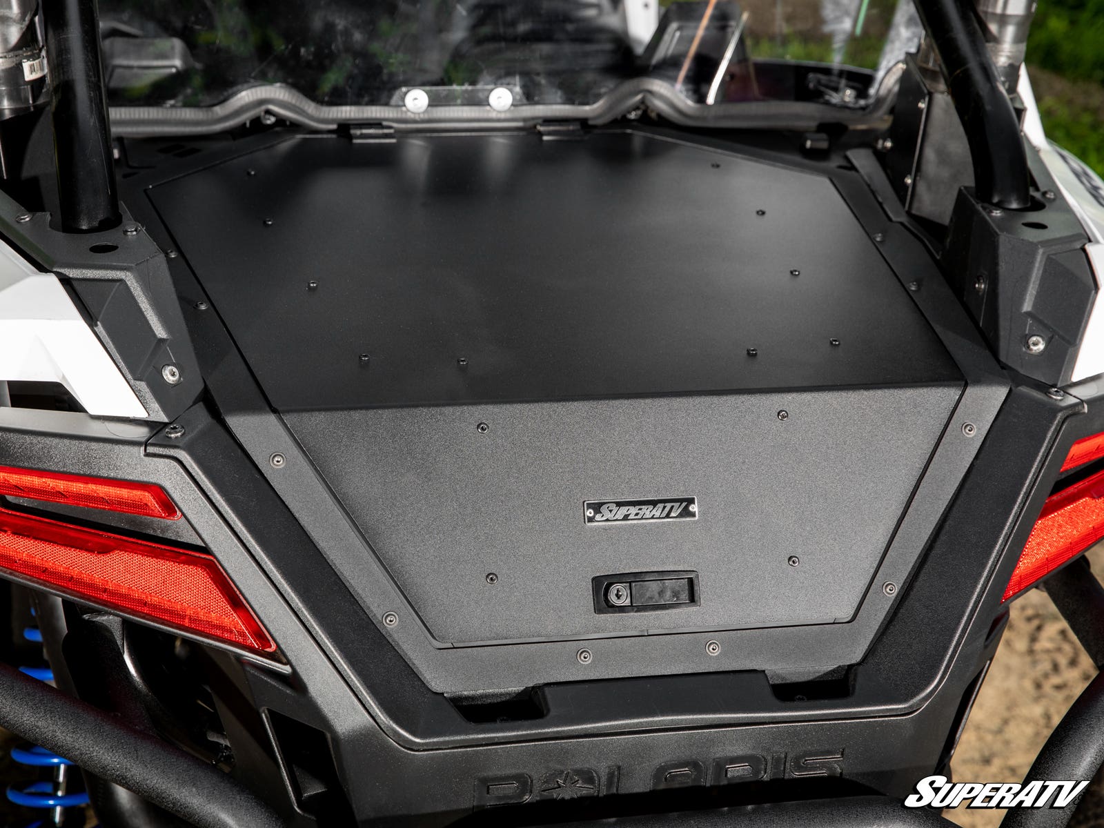 https://media.superatv.com/media/catalog/product/p/o/polaris-pro-xp-trunk-enclosure_01_1.jpg