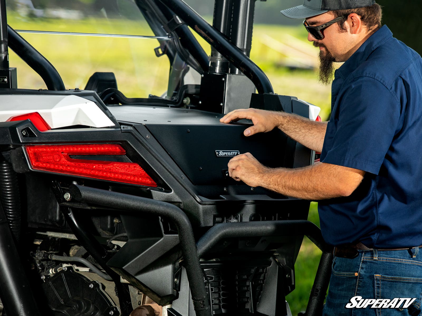 https://media.superatv.com/media/catalog/product/p/o/polaris-pro-xp-trunk-enclosure_09_1.jpg
