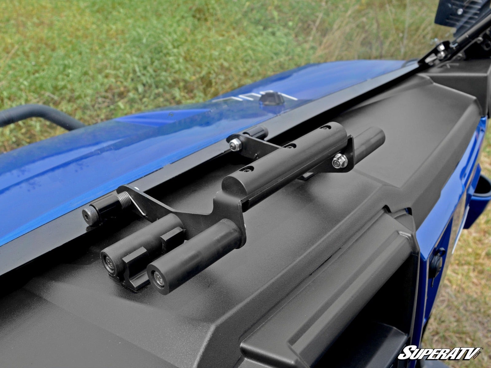 https://media.superatv.com/media/catalog/product/p/o/polaris-ranger-570-900-scratch-resistant-flip-windshield-08_11.jpg?optimize=high&fit=bounds&height=&width=3840&quality=85&auto=webp&format=pjpg
