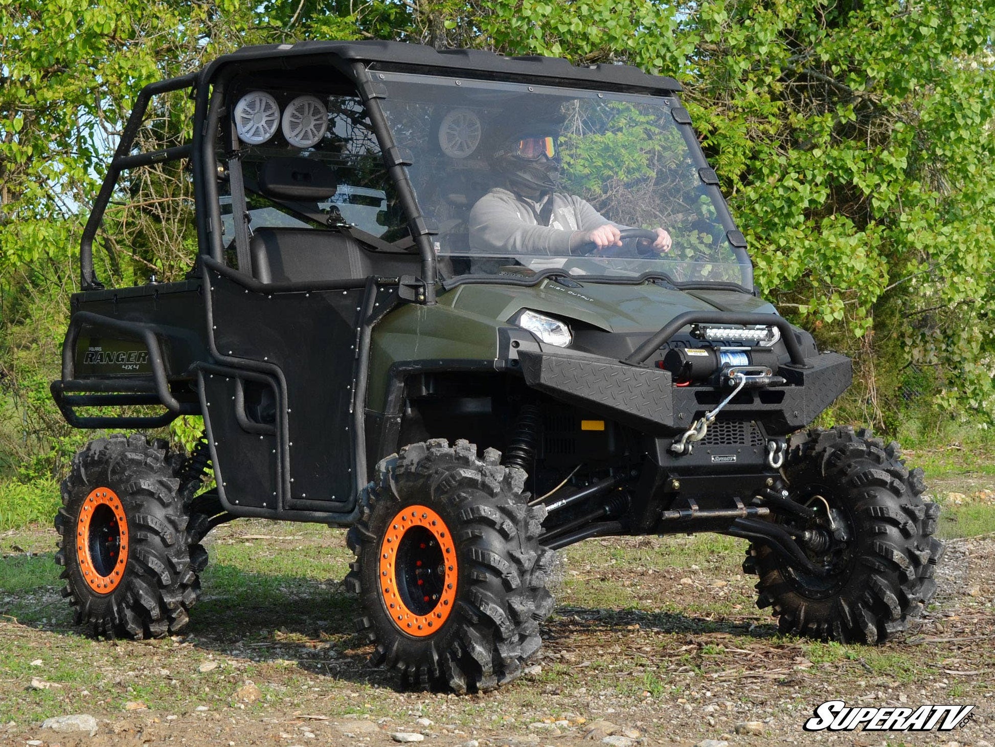https://media.superatv.com/media/catalog/product/p/o/polaris-ranger-fullsize-500-700-800-scratch-resistant-full-windshield-03.jpg