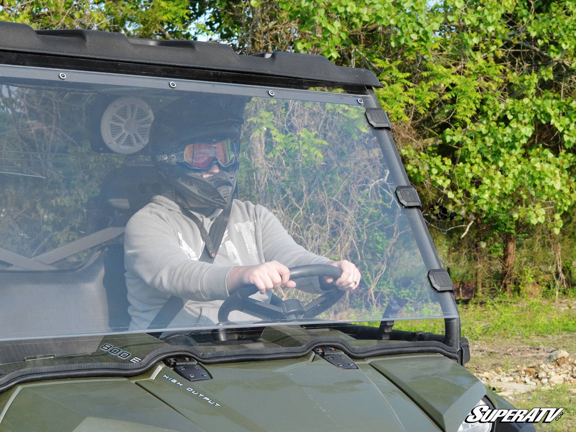 https://media.superatv.com/media/catalog/product/p/o/polaris-ranger-fullsize-500-700-800-scratch-resistant-full-windshield-04_1.jpg