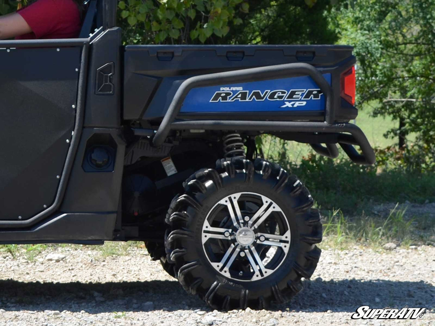 https://media.superatv.com/media/catalog/product/p/o/polaris-ranger-xp-crew-rear-extreme-bumper-with-side-bed-guards-05.jpg?optimize=high&fit=bounds&height=&width=3840&quality=85&auto=webp&format=pjpg