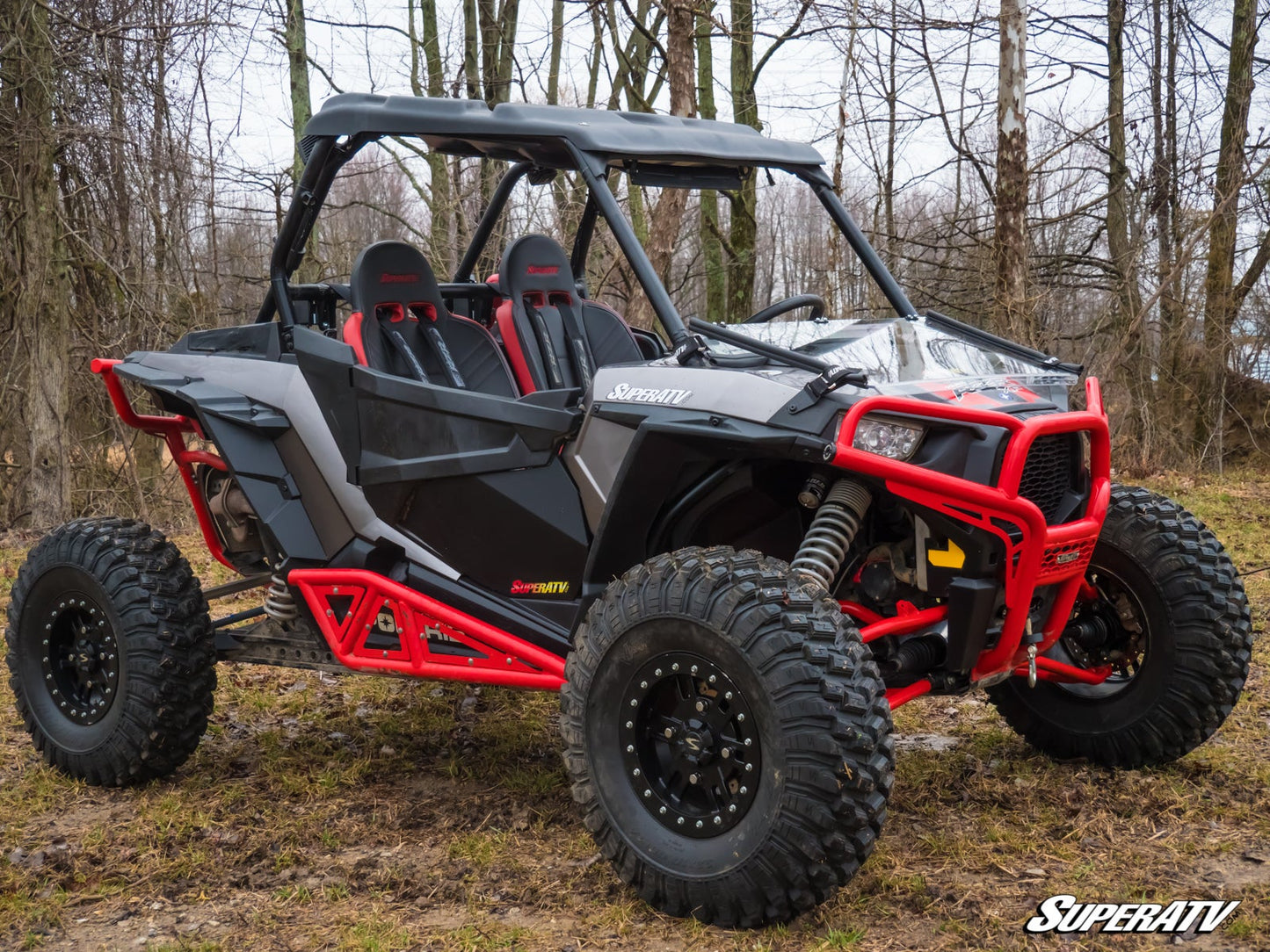 https://media.superatv.com/media/catalog/product/p/o/polaris-rzr-1000-flip-down-windshield-03_1_4.jpg?optimize=high&fit=bounds&height=&width=3840&quality=85&auto=webp&format=pjpg