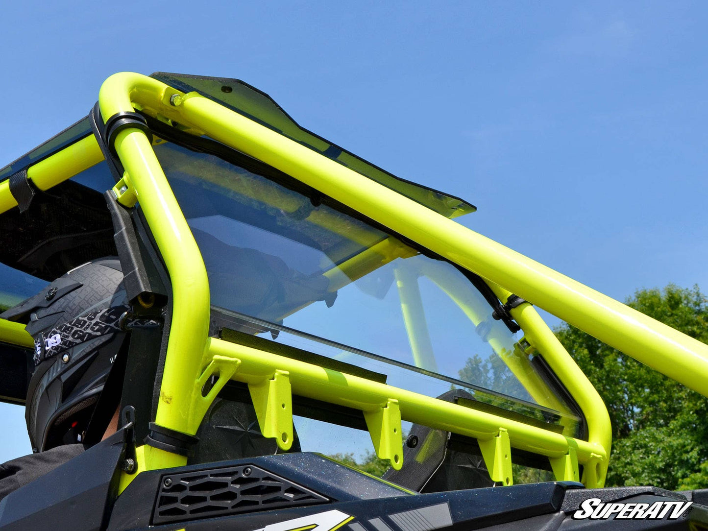 https://media.superatv.com/media/catalog/product/p/o/polaris-rzr-900-scratch-resistant-rear-windshield-04.jpg