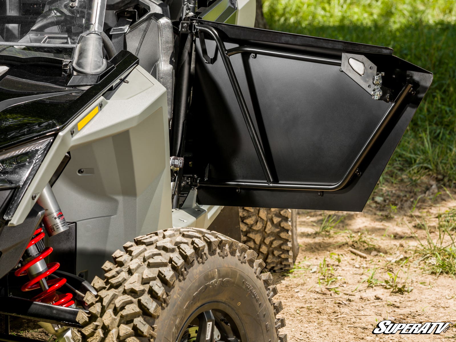 https://media.superatv.com/media/catalog/product/p/o/polaris-rzr-pro-r-4-aluminum-half-door_06_1.jpg