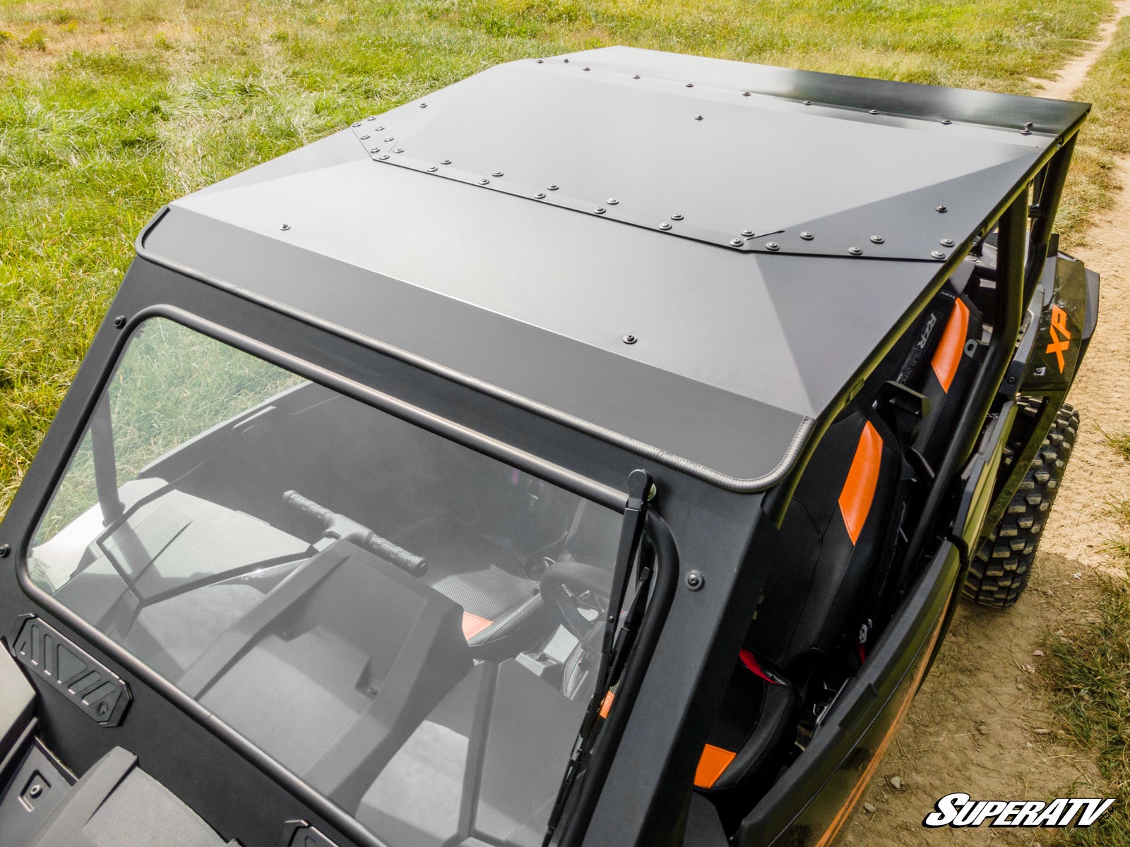 https://media.superatv.com/media/catalog/product/p/o/polaris-rzr-xp-1k-4-aluminum-roof_03.jpg?optimize=high&fit=bounds&height=&width=3840&quality=85&auto=webp&format=pjpg