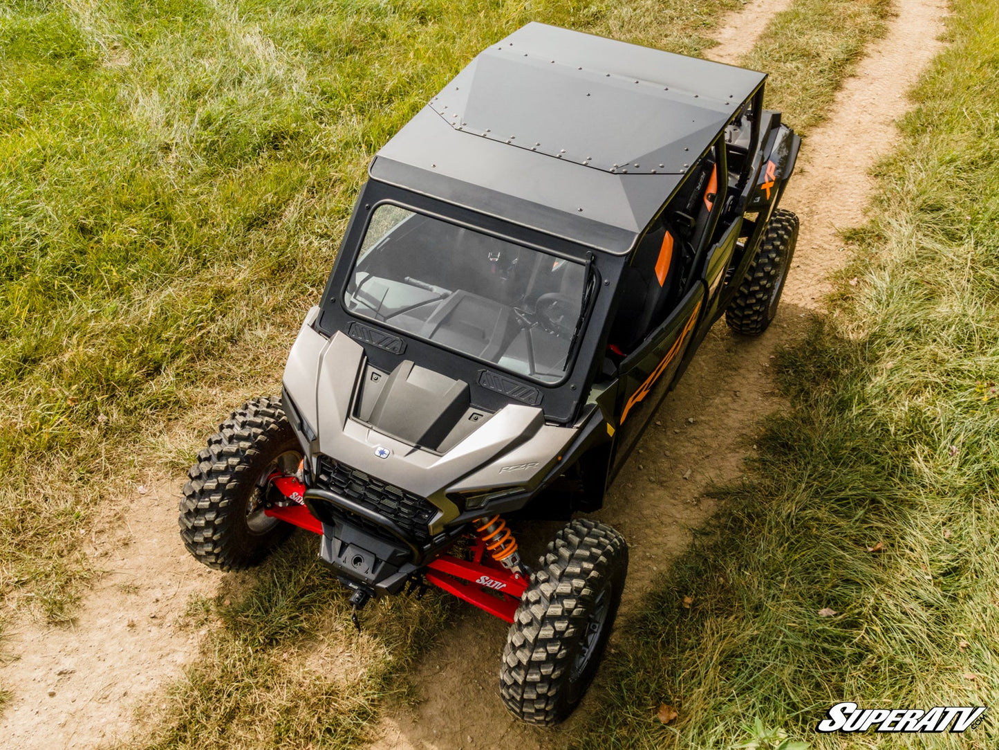 https://media.superatv.com/media/catalog/product/p/o/polaris-rzr-xp-1k-4-aluminum-roof_04.jpg?optimize=high&fit=bounds&height=&width=3840&quality=85&auto=webp&format=pjpg