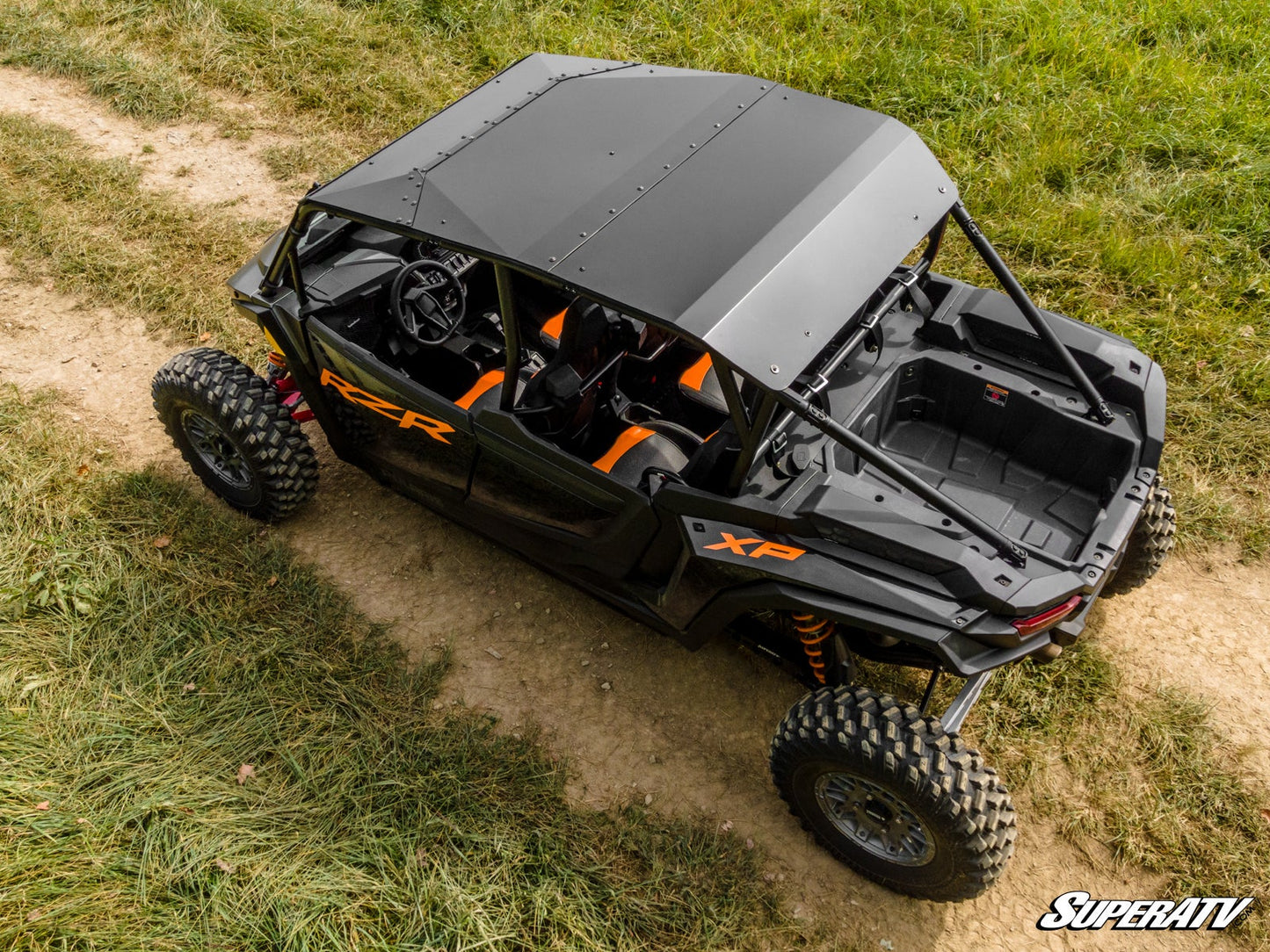 https://media.superatv.com/media/catalog/product/p/o/polaris-rzr-xp-1k-4-aluminum-roof_06.jpg?optimize=high&fit=bounds&height=&width=3840&quality=85&auto=webp&format=pjpg