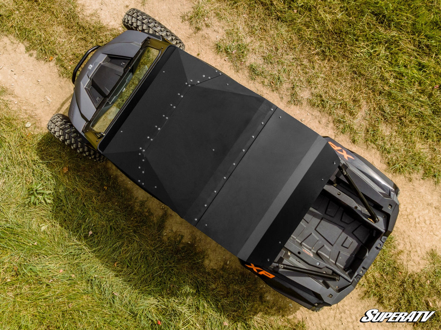 https://media.superatv.com/media/catalog/product/p/o/polaris-rzr-xp-1k-4-aluminum-roof_08.jpg?optimize=high&fit=bounds&height=&width=3840&quality=85&auto=webp&format=pjpg
