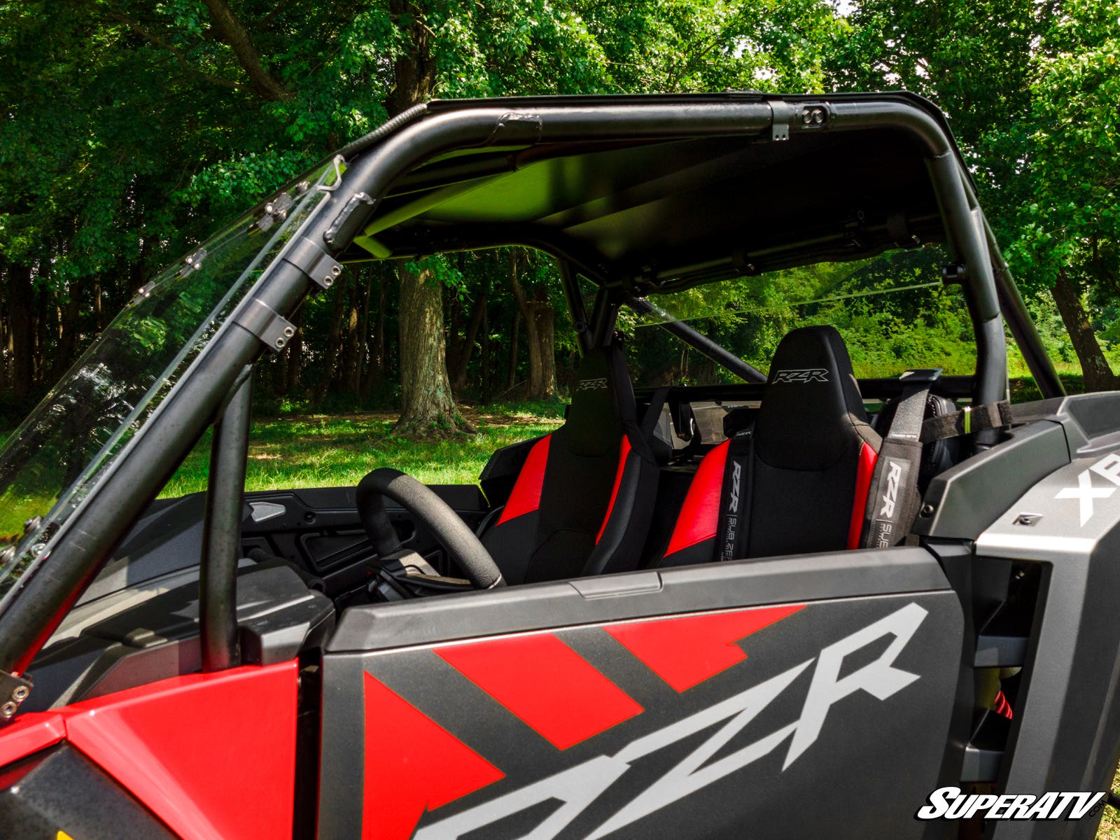 https://media.superatv.com/media/catalog/product/p/o/polaris-rzr-xp-1k-aluminum-roof_02.jpg