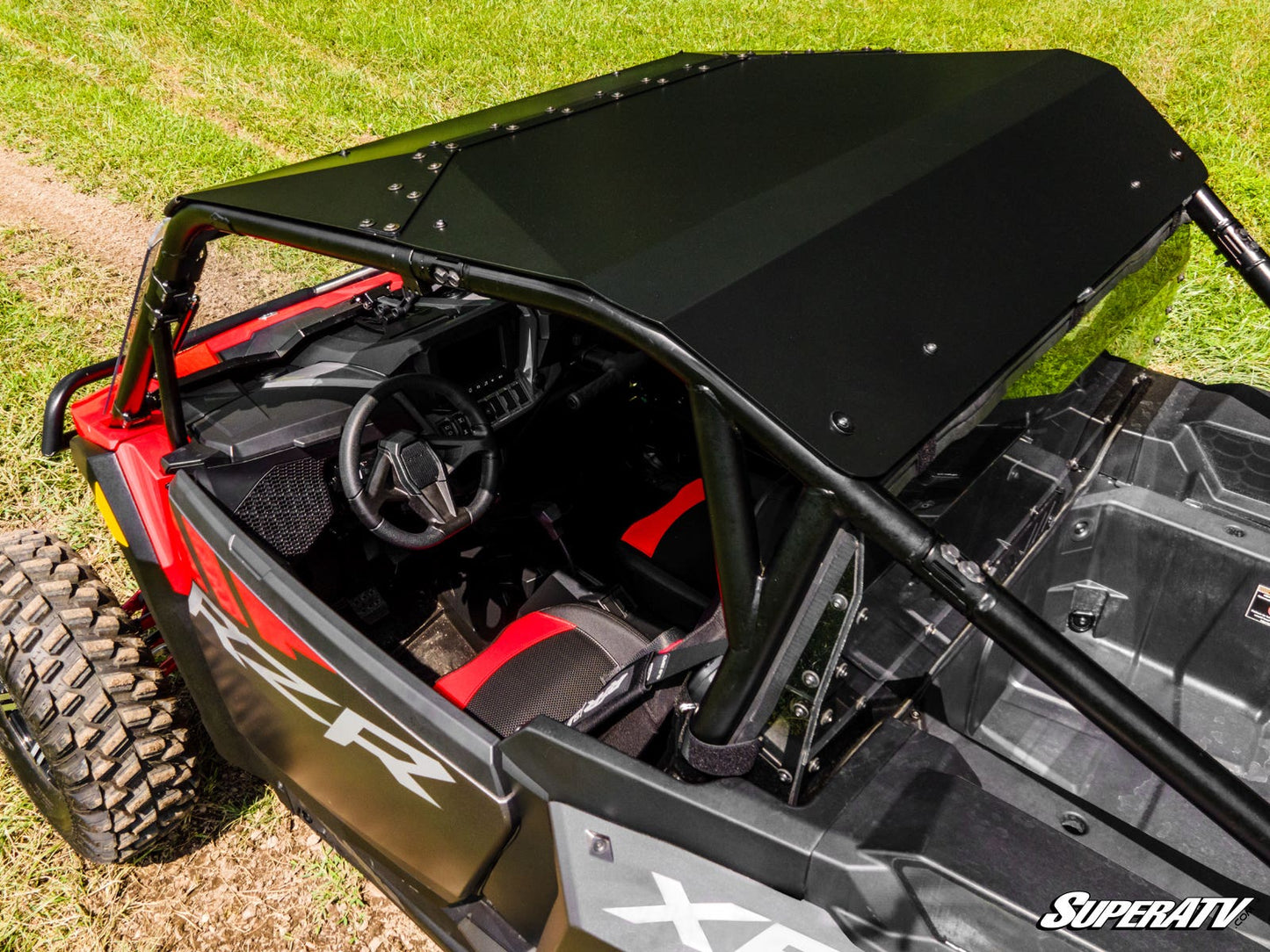 https://media.superatv.com/media/catalog/product/p/o/polaris-rzr-xp-1k-aluminum-roof_08.jpg