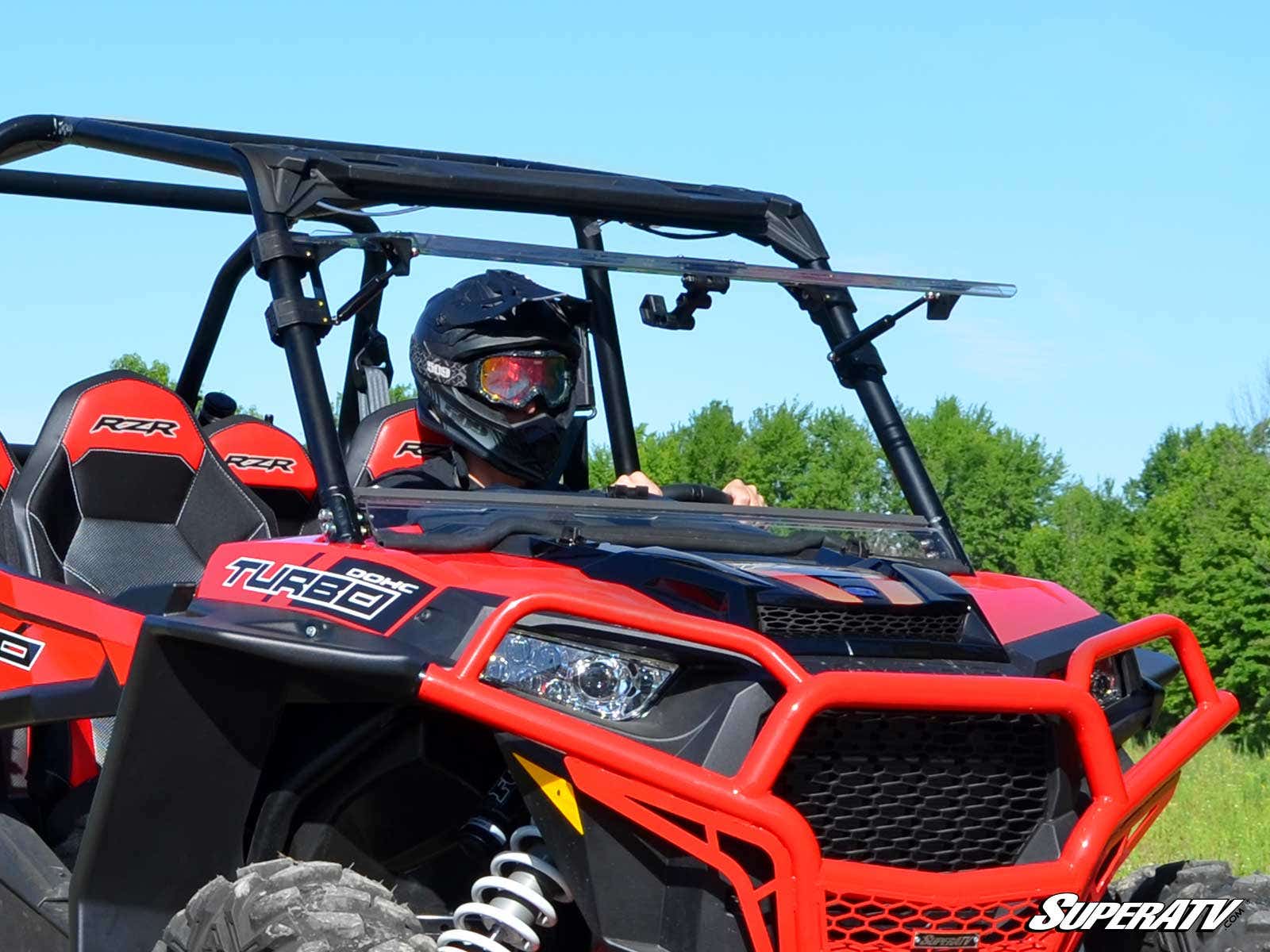https://media.superatv.com/media/catalog/product/p/o/polaris-rzr-xp-4-turbo-flip-windshield-1_1_1_1.jpg