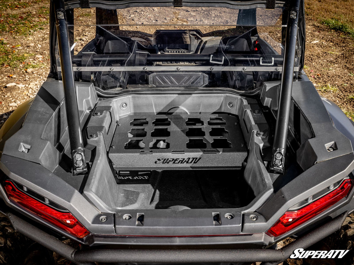 https://media.superatv.com/media/catalog/product/p/o/polaris-rzr-xp-milwaukee-packout-mount_04.jpg