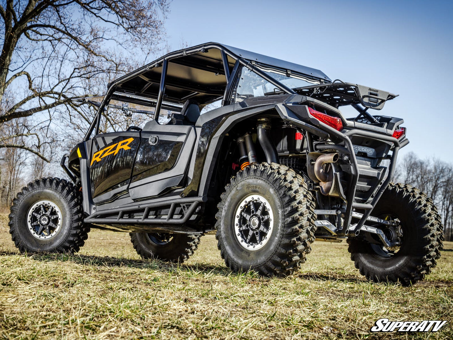 https://media.superatv.com/media/catalog/product/p/o/polaris-rzr-xp4-nerf-bar-tree-kicker_05.jpg