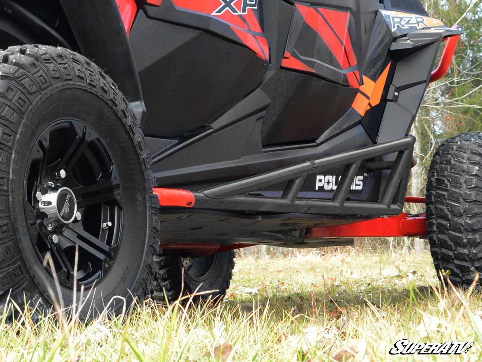 https://media.superatv.com/media/catalog/product/p/o/polaris-rzr4-nerf-bars-03b_2.jpg?optimize=high&fit=bounds&height=&width=3840&quality=85&auto=webp&format=pjpg