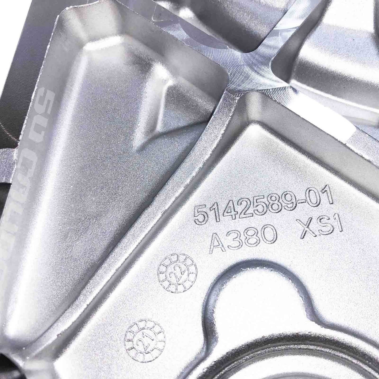https://50caliberracing.com/9469-extra_large_default/polaris-xpt-turbo-clutch-cover-2019-2021-2209338.jpg