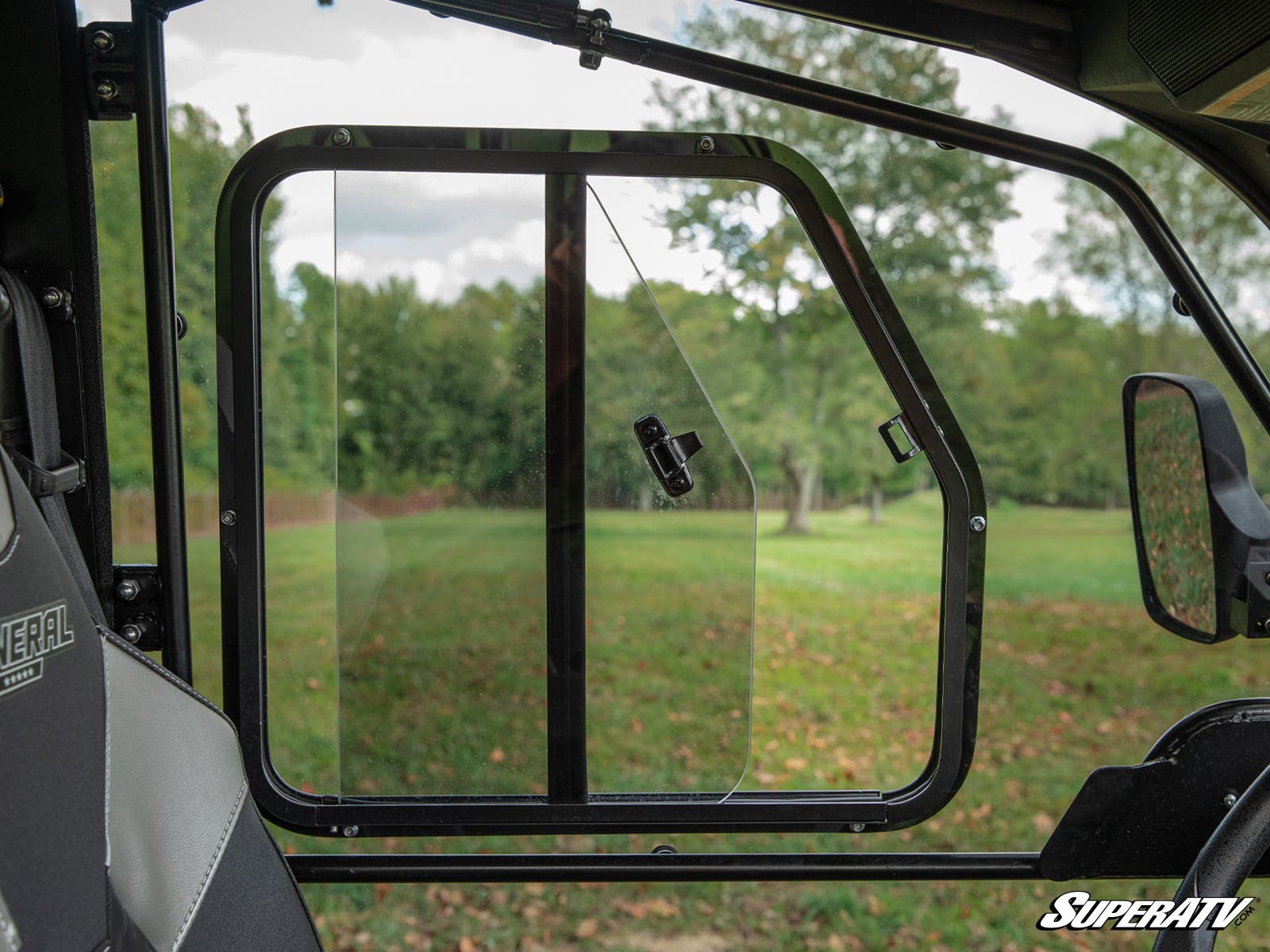 https://media.superatv.com/media/catalog/product/p/o/polaris_general_4_full_doors_9_2.jpg?optimize=high&fit=bounds&height=&width=
