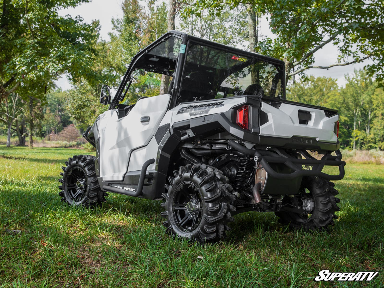 https://media.superatv.com/media/catalog/product/p/o/polaris_general_nerf_bars_wrinkle_black_3_1.jpg