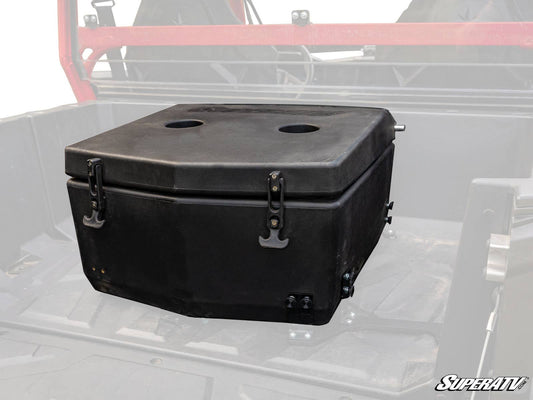 https://media.superatv.com/media/catalog/product/p/o/polaris_general_rear_cargo_box_1b.jpg?optimize=high&fit=bounds&height=&width=3840