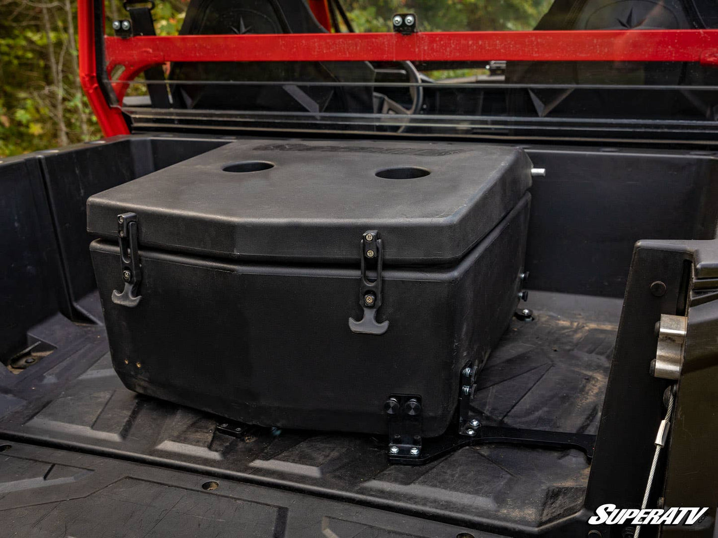 https://media.superatv.com/media/catalog/product/p/o/polaris_general_rear_cargo_box_3.jpg?optimize=high&fit=bounds&height=&width=3840