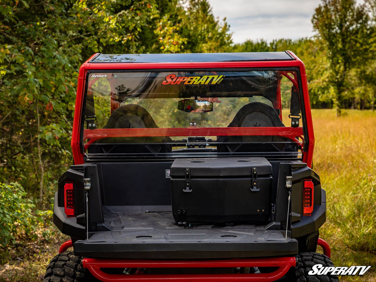 https://media.superatv.com/media/catalog/product/p/o/polaris_general_rear_cargo_box_5.jpg?optimize=high&fit=bounds&height=&width=3840