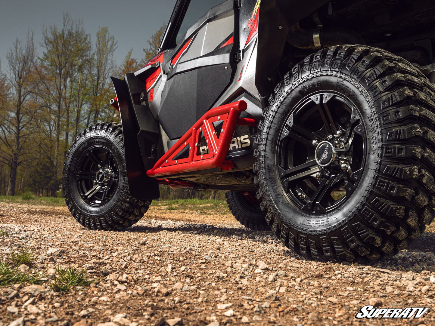 https://media.superatv.com/media/catalog/product/p/o/polaris_rzr_1000_s_heavy_duty_rock_sliders_red_4_1_.jpg?optimize=high&fit=bounds&height=&width=3840&quality=85&auto=webp&format=pjpg