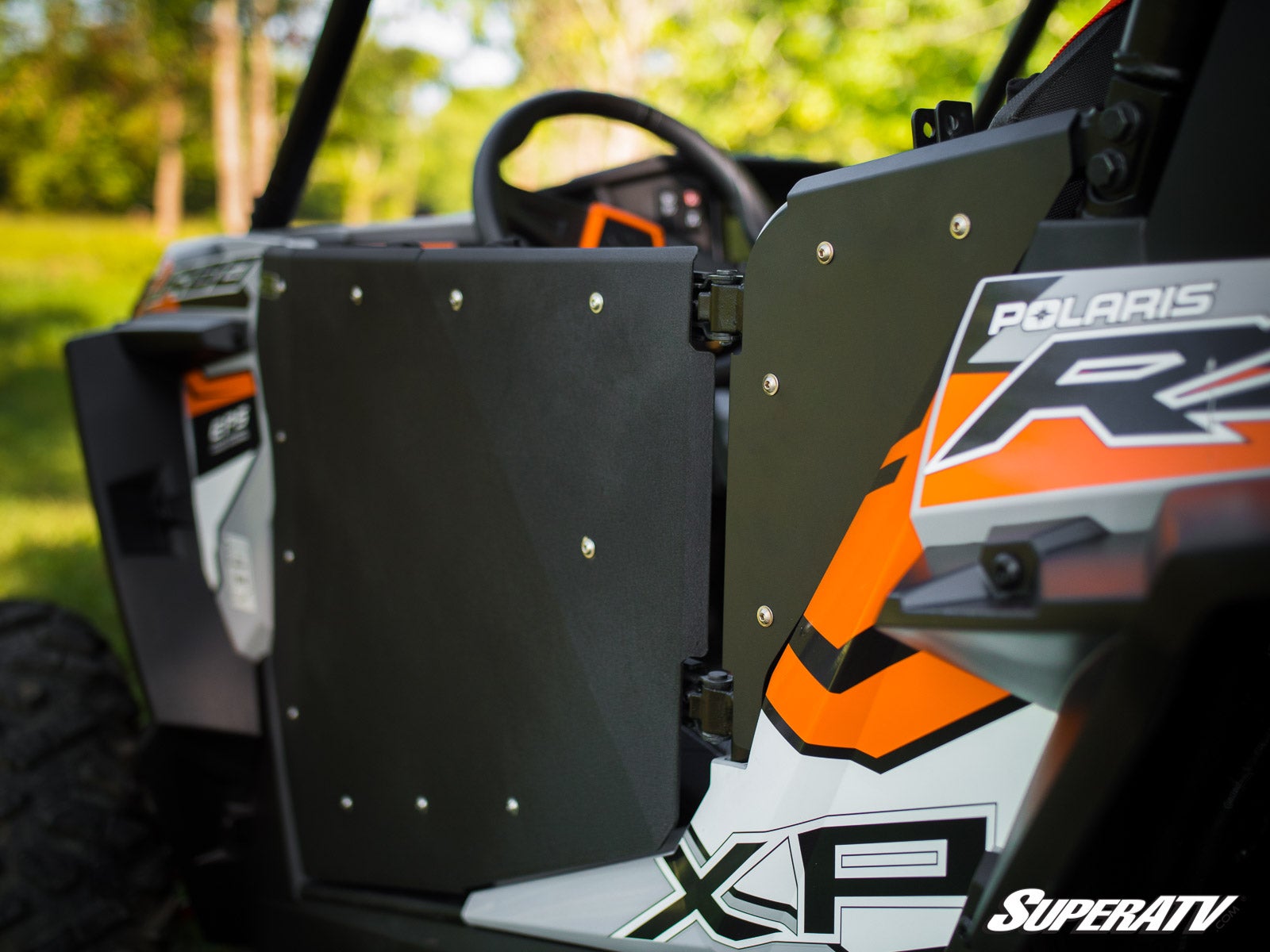https://media.superatv.com/media/catalog/product/p/o/polaris_rzr_1000_side_panels-3_3.jpg?optimize=high&fit=bounds&height=&width=3840&quality=85&auto=webp&format=pjpg
