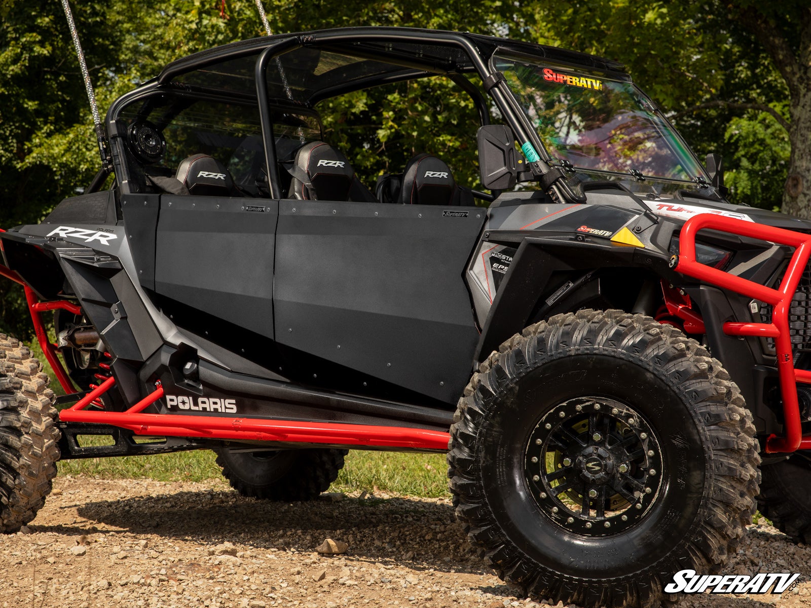 https://media.superatv.com/media/catalog/product/p/o/polaris_rzr_1k4_aluminum_doors_5_1_2.jpg?optimize=high&fit=bounds&height=&width=3840&quality=85&auto=webp&format=pjpg
