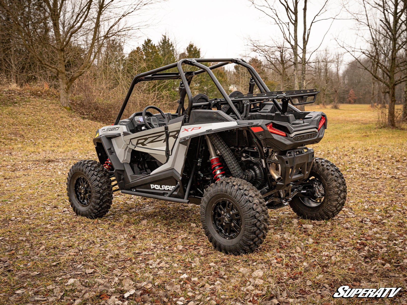 https://media.superatv.com/media/catalog/product/p/o/polaris_rzr_1k_nerf_bars_4_1_1.jpg?optimize=high&fit=bounds&height=&width=3840&quality=85&auto=webp&format=pjpg