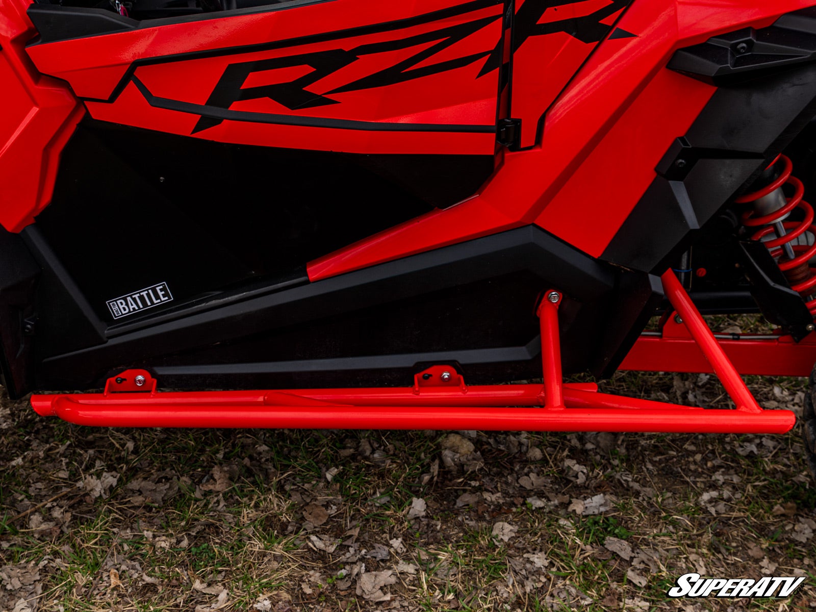 https://media.superatv.com/media/catalog/product/p/o/polaris_rzr_1k_nerf_bars_red_6a_1.jpg?optimize=high&fit=bounds&height=&width=3840&quality=85&auto=webp&format=pjpg