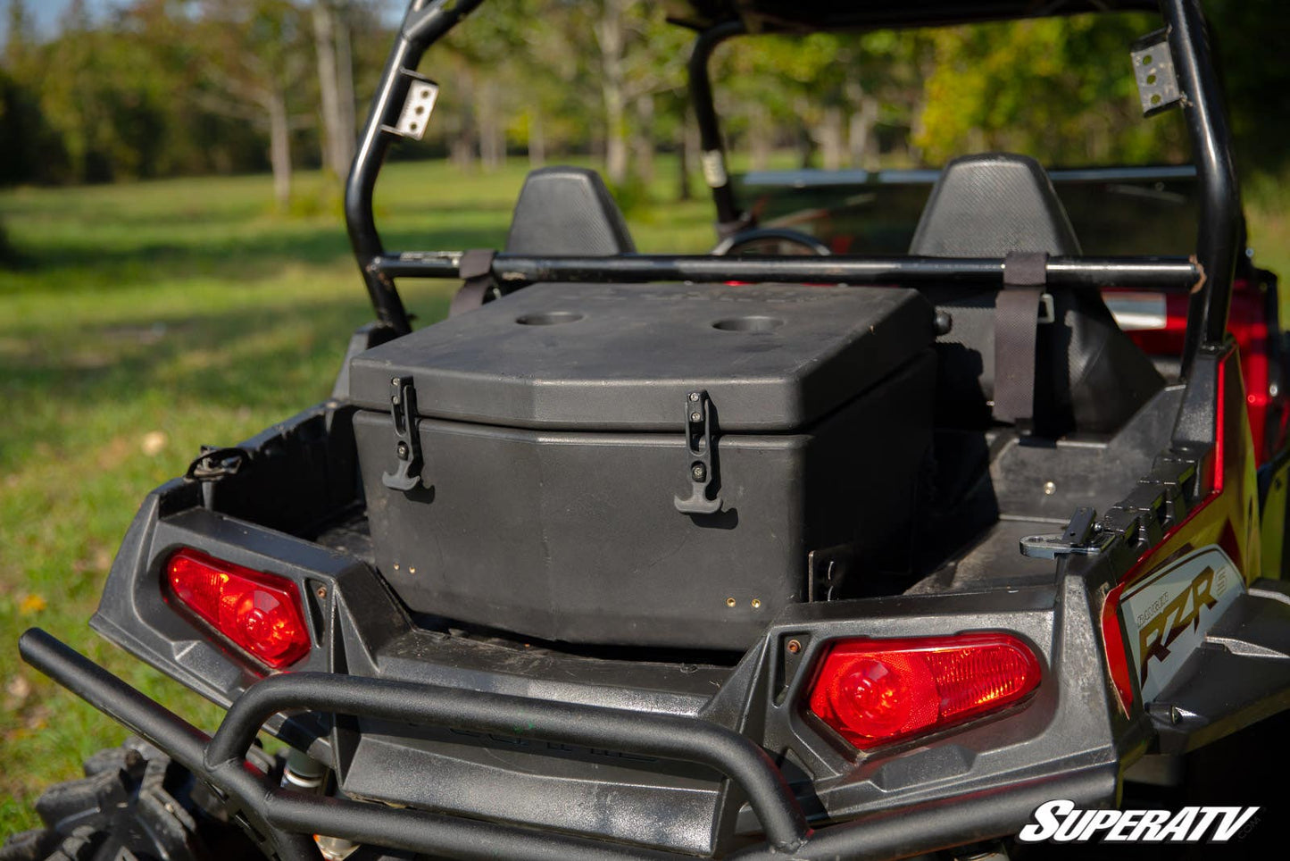 https://media.superatv.com/media/catalog/product/p/o/polaris_rzr_800_rear_cargo_box-3.jpg?optimize=high&fit=bounds&height=&width=