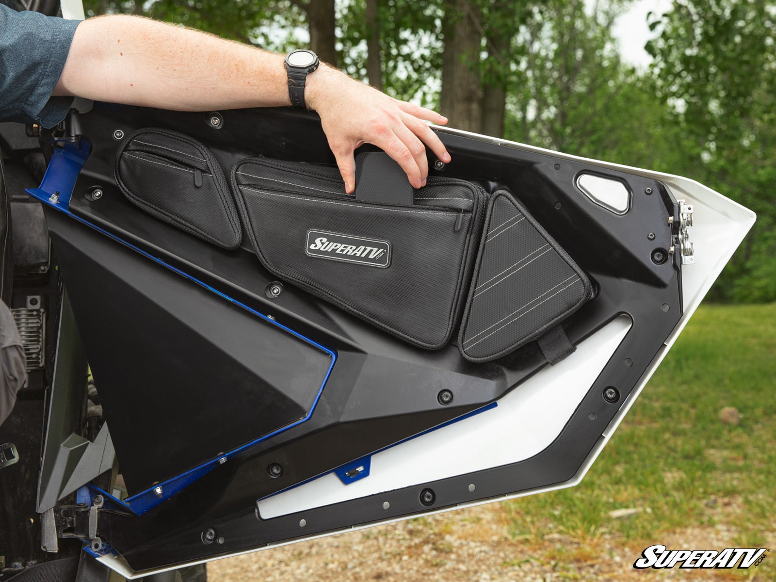 https://media.superatv.com/media/catalog/product/p/o/polaris_rzr_pro_xp_door_bags_5.jpg?optimize=high&fit=bounds&height=&width=3840&quality=85&auto=webp&format=pjpg