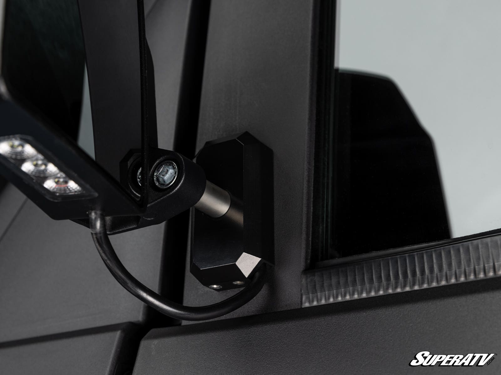 https://media.superatv.com/media/catalog/product/p/o/polaris_xpedition_side_view_mirror_mount_with_svm-017_mirrors_03_1.jpg