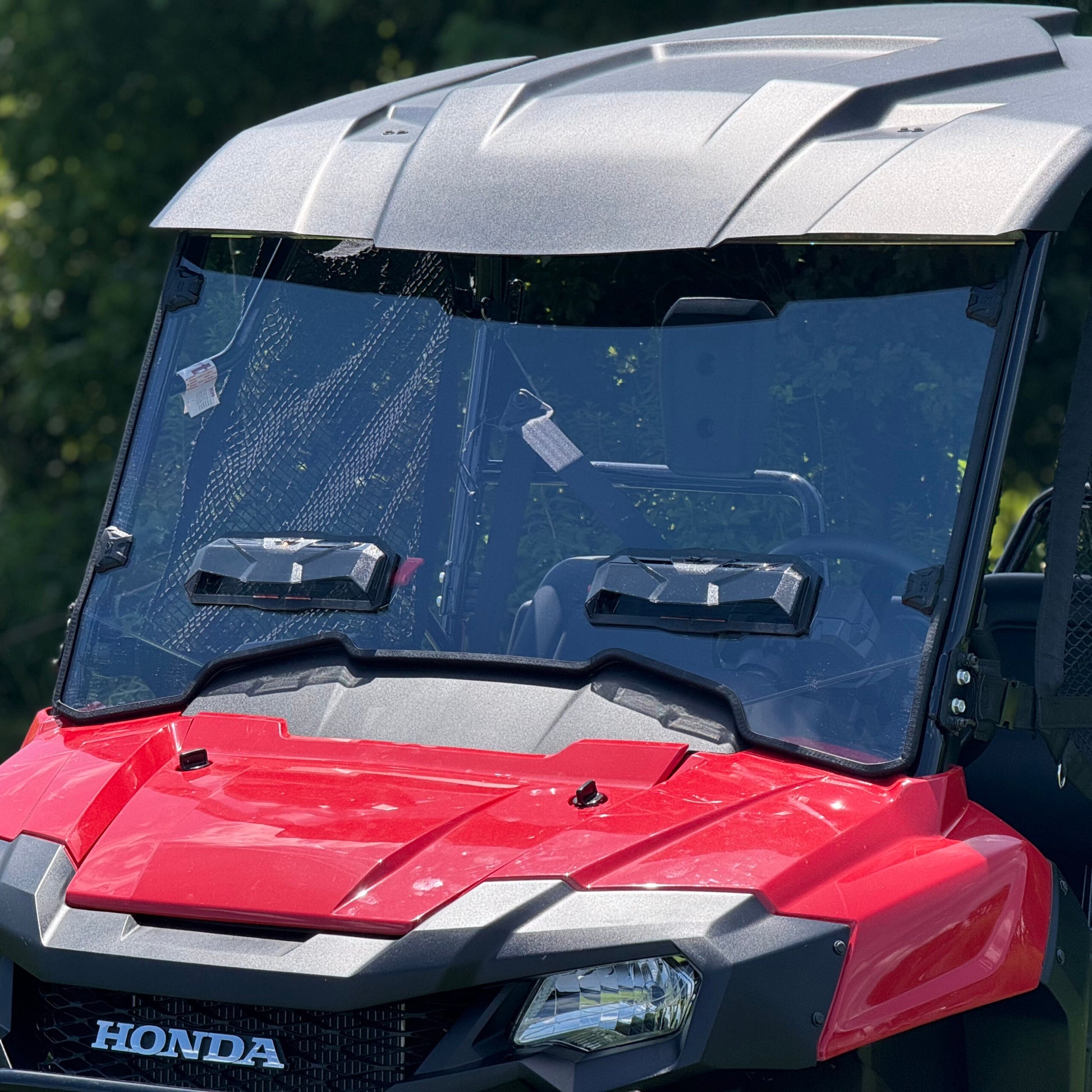 https://www.seizmik.com/wp-content/uploads/2025/08/szk-pioneer-toolless-windshield-1-scaled.jpeg
