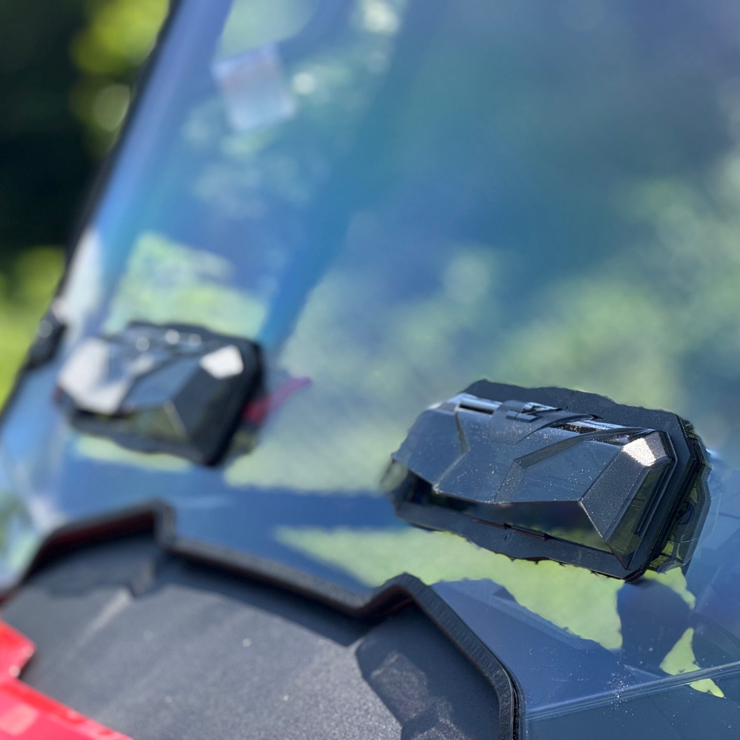 https://www.seizmik.com/wp-content/uploads/2025/08/szk-pioneer-toolless-windshield-5-scaled.jpeg