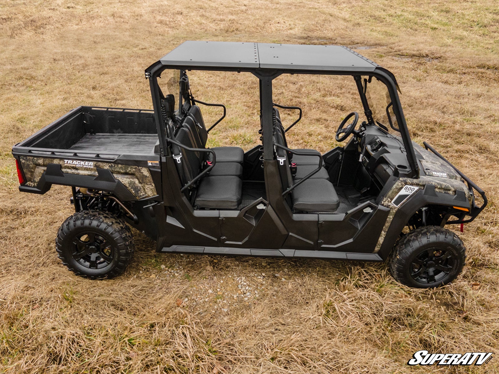 https://media.superatv.com/media/catalog/product/t/r/tracker-800-sx-crew-2pc-aluminum-roof_06.jpg?optimize=high&fit=bounds&height=&width=3840&quality=85&auto=webp&format=pjpg