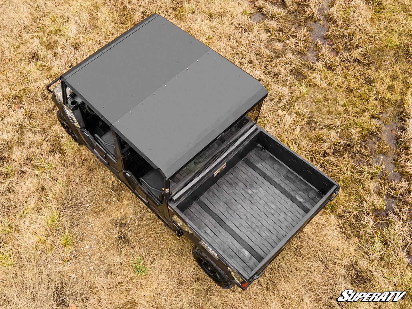 https://media.superatv.com/media/catalog/product/t/r/tracker-800-sx-crew-2pc-aluminum-roof_08.jpg?optimize=high&fit=bounds&height=&width=3840&quality=85&auto=webp&format=pjpg