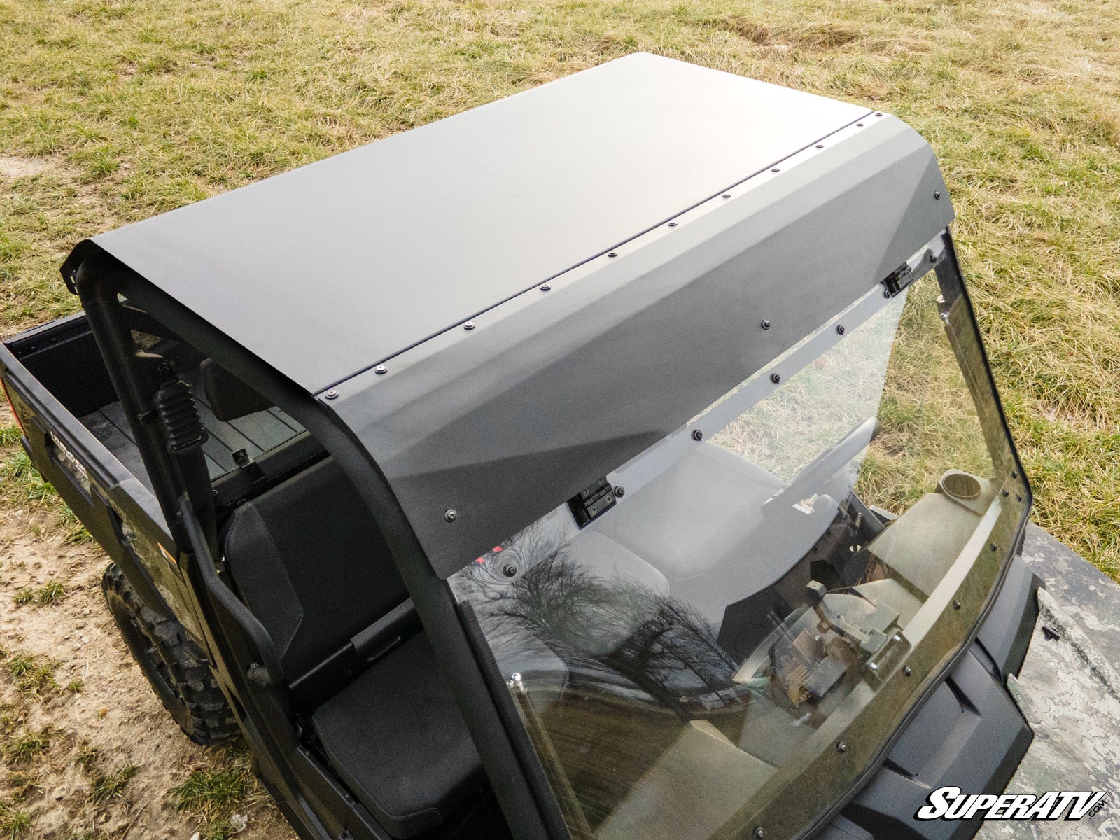 https://media.superatv.com/media/catalog/product/t/r/tracker-800sx-aluminum-roof_06a.jpg?optimize=high&fit=bounds&height=&width=3840&quality=85&auto=webp&format=pjpg
